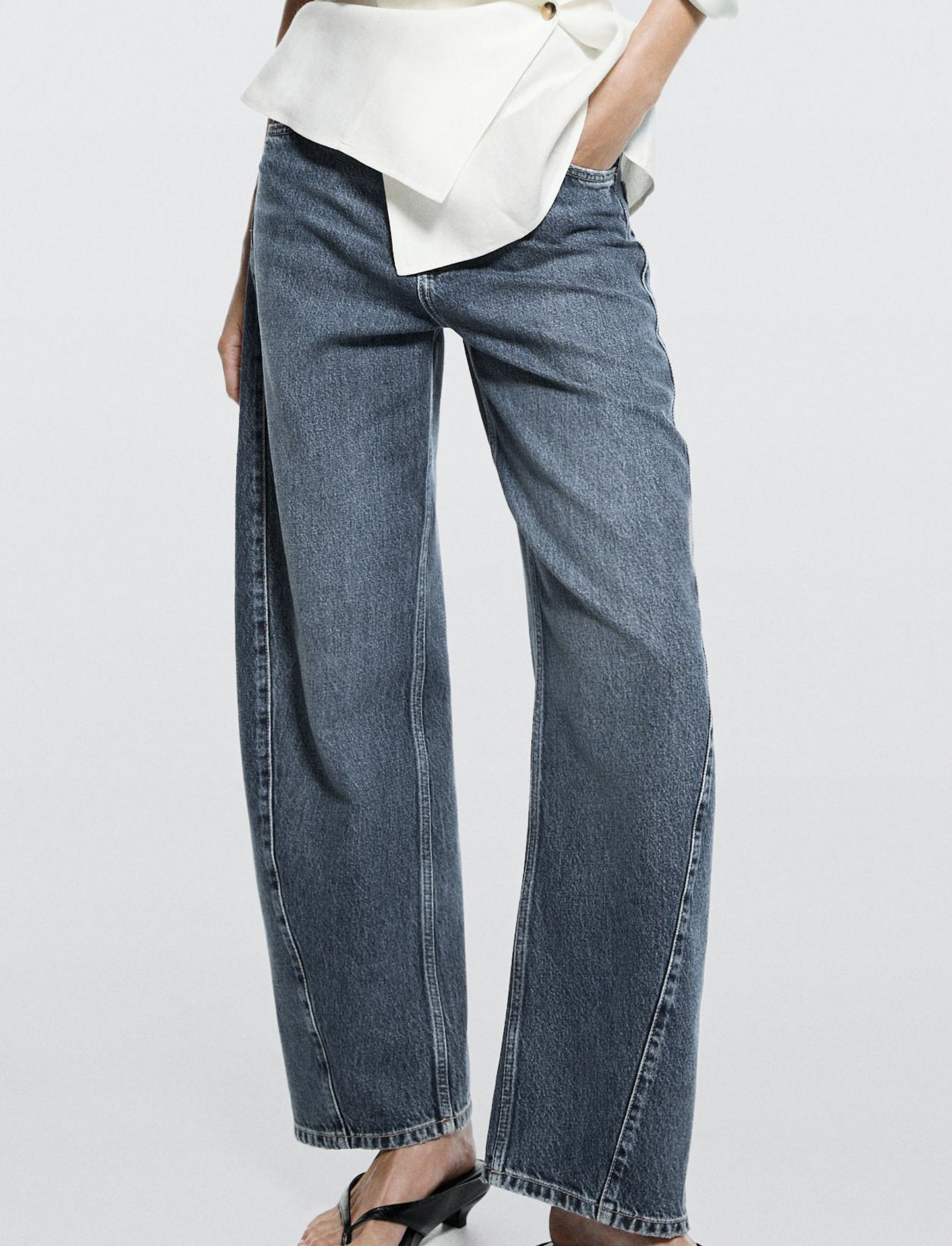 Barrel Fit Jeans